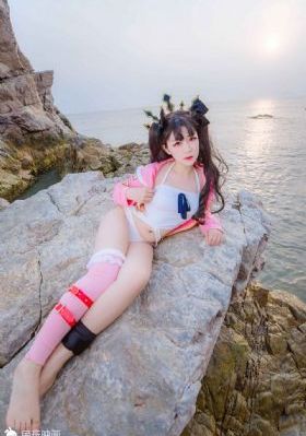 镜流口水流白色液体正常吗图片