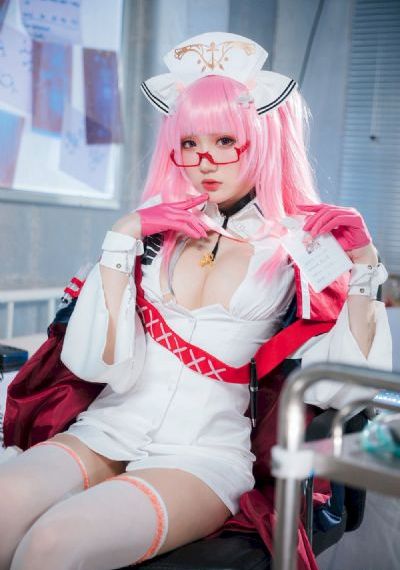 女大学生的红色日记